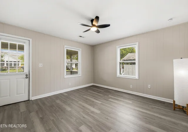 Photo 3 of Sale Pending at 1508 Irwin Ave, Maryville, TN 37804 | MLS# 1354086 | Listing updated on 2026-09-04