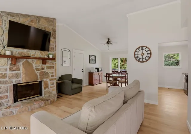 Photo 3 of Single family home for sale at 8021 Wilnoty Dr, Knoxville, TN 37931 | MLS# 1354947 | Listing updated on 2026-09-11