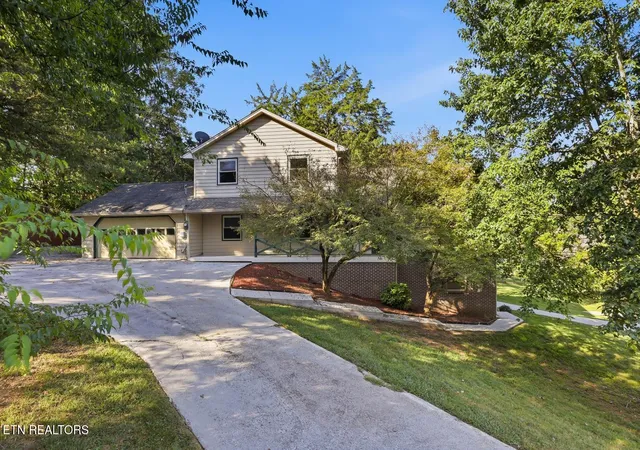 Single family home for sale at 903 Misty Springs Rd, Knoxville, TN 37932 | MLS# 1355224