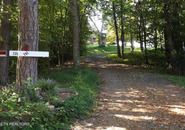 Photo 2 of Single family home for sale at 235 Parliament Rd, Harrogate, TN 37752 | MLS# 1354224 | Listing updated on 2026-09-10