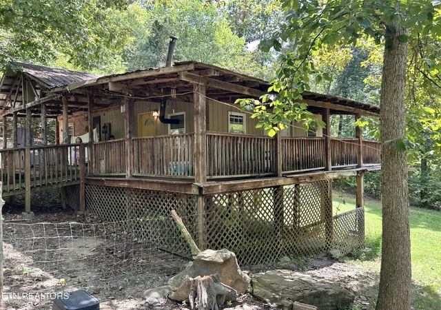 Photo 1 of Single family home for sale at 2321 Highway 360, Vonore, TN 37885 | MLS# 1353916 | Listing updated on 2026-09-14