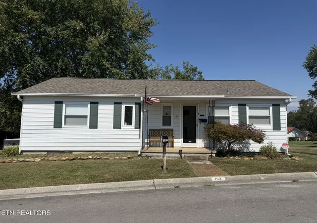 Photo 1 of Single family home for sale at 102 Victoria Rd, Oak Ridge, TN 37830 | MLS# 1354795 | Listing updated on 2026-09-10