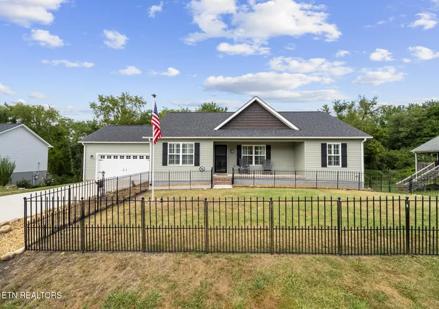 Photo 1 of Single family home for sale at 282 Deerfield Rd, Crossville, TN 38555 | MLS# 1354739 | Listing updated on 2026-09-08