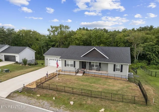 Photo 2 of Single family home for sale at 282 Deerfield Rd, Crossville, TN 38555 | MLS# 1354739 | Listing updated on 2026-09-08