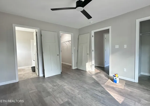 Photo 4 of Sale Pending at 541 Cherokee Ave, Clinton, TN 37716 | MLS# 1353904 | Listing updated on 2026-09-22