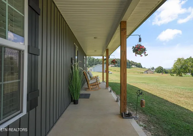 Photo 4 of Single family home for sale at 1131 Fate Rankin Rd, Jefferson City, TN 37760 | MLS# 1354209 | Listing updated on 2026-10-25