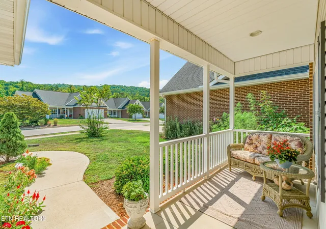 Photo 3 of Single family home for sale at 1639 Rocky Plains Ln, Knoxville, TN 37918 | MLS# 1354178 | Listing updated on 2026-09-17