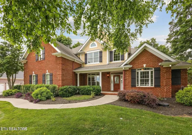 Photo 3 of Single family home for sale at 769 Oak Chase Blvd, Lenoir City, TN 37772 | MLS# 1353910 | Listing updated on 2026-10-05