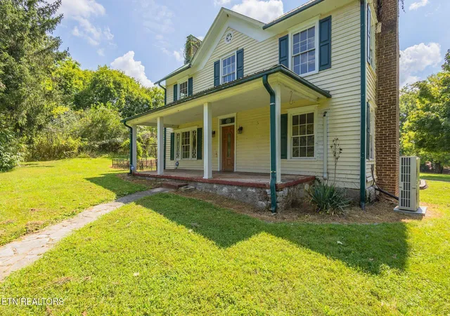 Photo 4 of Single family home for sale at 748 Martin Ml Pike, Rockford, TN 37853 | MLS# 1353980 | Listing updated on 2026-09-21