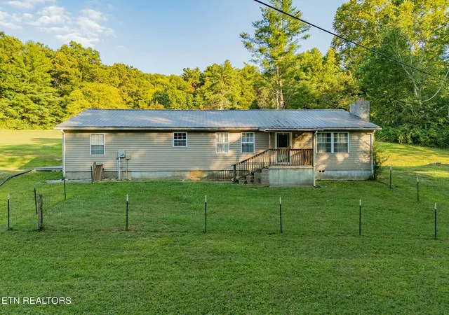 Photo 35 of Single family home for sale at 375 Snow Hl Rd, Oakdale, TN 37829 | MLS# 1354091 | Listing updated on 2026-09-04