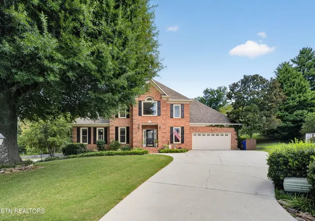 Photo 3 of Sale Pending at 801 Hansmore Pl, Knoxville, TN 37919 | MLS# 1353920 | Listing updated on 2026-09-12