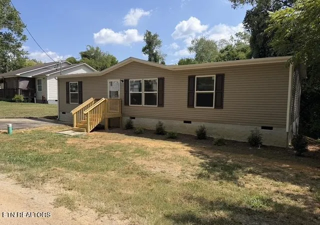 Photo 2 of Sale Pending at 3110 Landview Dr, Knoxville, TN 37914 | MLS# 1354027 | Listing updated on 2026-09-17