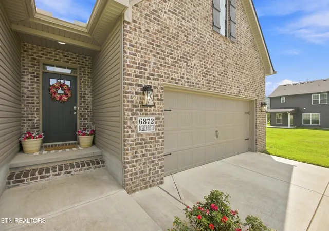 Photo 4 of Single family home for sale at 6872 Beeler Rd, Knoxville, TN 37918 | MLS# 1353970 | Listing updated on 2026-09-01