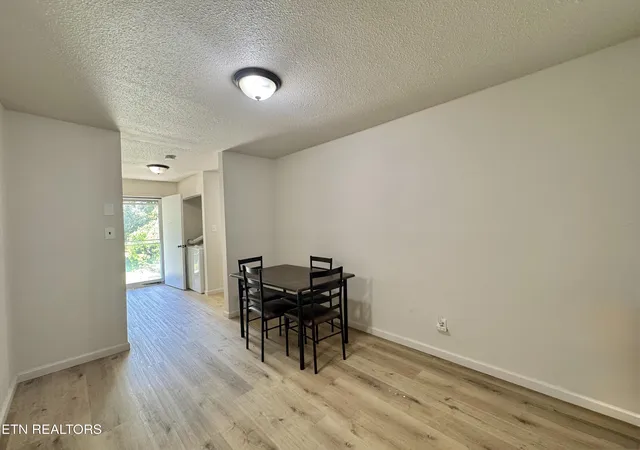 Photo 3 of Single family home for sale at 1617 Henrietta Ave, Knoxville, TN 37915 | MLS# 1354012 | Listing updated on 2026-09-01