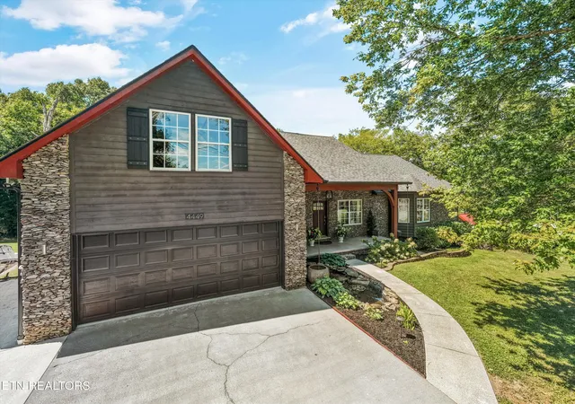 Photo 3 of Single family home for sale at 4449 Wonderland Dr, Louisville, TN 37777 | MLS# 1354436 | Listing updated on 2026-09-04