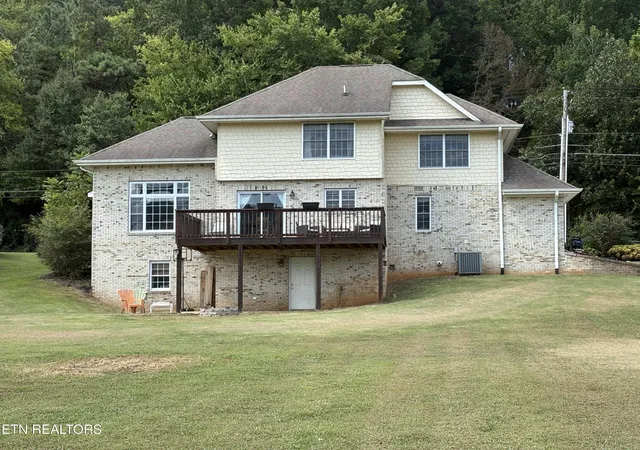 Photo 3 of Single family home for sale at 1269 Swan Pond Cir Rd, Harriman, TN 37748 | MLS# 1353923 | Listing updated on 2026-09-23