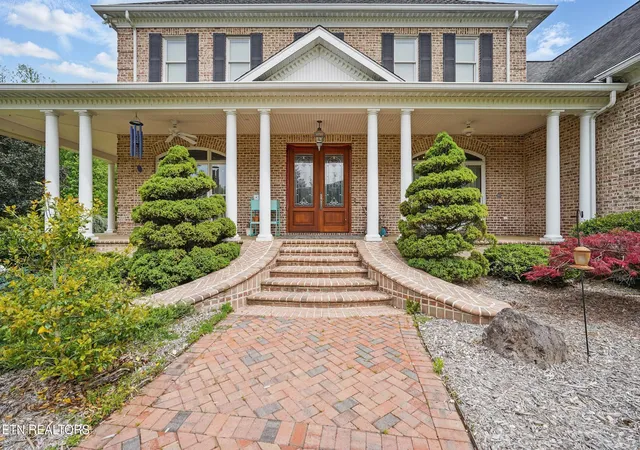 Photo 3 of Single family home for sale at 6005 Powell Valley Rd, Big Stone Gap, VA 24219 | MLS# 1353927 | Listing updated on 2026-09-01