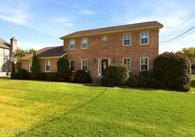 Photo 2 of Sale Pending at 7516 Larue Ln, Knoxville, TN 37938 | MLS# 1355411 | Listing updated on 2026-09-26