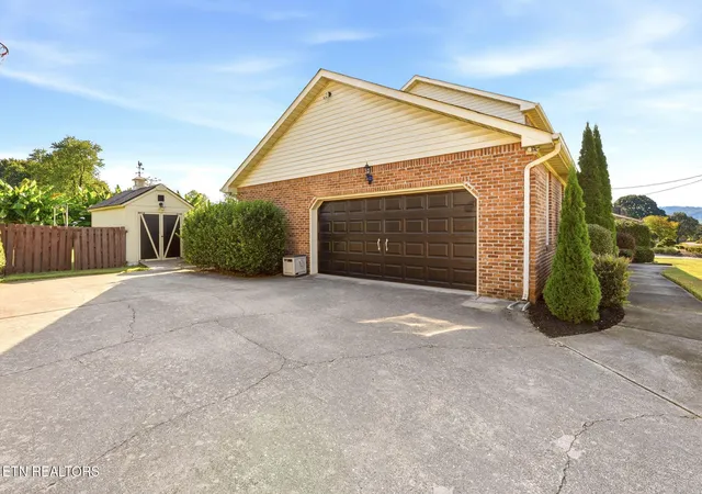 Photo 43 of Single family home for sale at 7516 Larue Ln, Knoxville, TN 37938 | MLS# 1355411 | Listing updated on 2026-10-04