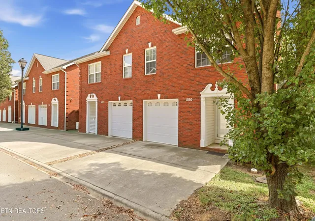 Photo 2 of Condo for sale at 850 Blue Spruce Way #17, Knoxville, TN 37912 | MLS# 1353956 | Listing updated on 2026-09-18