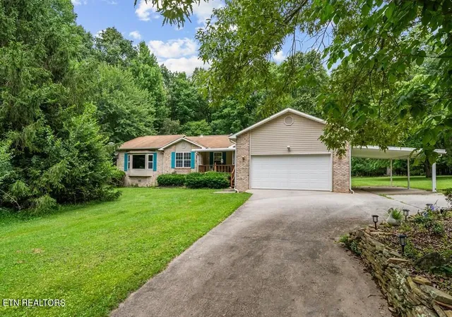 Photo 3 of Single family home for sale at 154 Will Dr, Crossville, TN 38555 | MLS# 1353940 | Listing updated on 2026-09-01