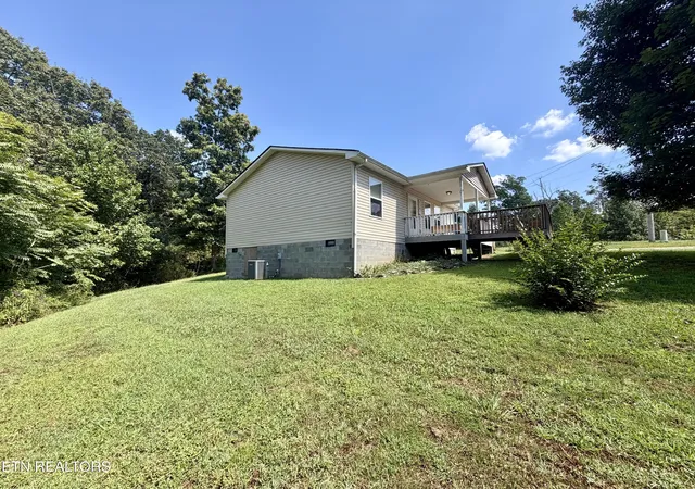 Photo 3 of Sale Pending at 263 Fordham Pvt Ln, Robbins, TN 37852 | MLS# 1354554 | Listing updated on 2026-09-09