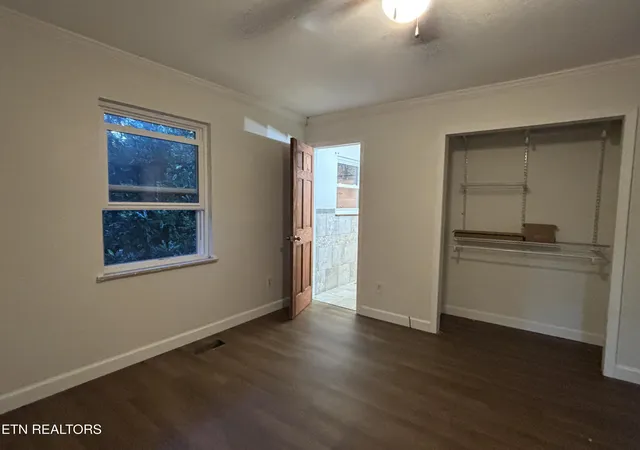 Photo 3 of Single family home for sale at 720 Poplar Ln, Winfield, TN 37892 | MLS# 1354010 | Listing updated on 2026-09-16