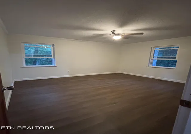 Photo 4 of Single family home for sale at 720 Poplar Ln, Winfield, TN 37892 | MLS# 1354010 | Listing updated on 2026-09-16