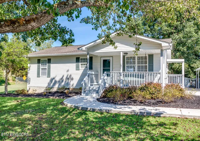 Photo 2 of Single family home for sale at 3735 Jubilee Cir, Maryville, TN 37801 | MLS# 1355298 | Listing updated on 2026-09-12