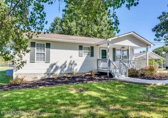 Photo 3 of Single family home for sale at 3735 Jubilee Cir, Maryville, TN 37801 | MLS# 1355298 | Listing updated on 2026-09-12