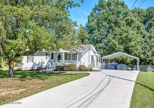Photo 4 of Single family home for sale at 3735 Jubilee Cir, Maryville, TN 37801 | MLS# 1355298 | Listing updated on 2026-09-12