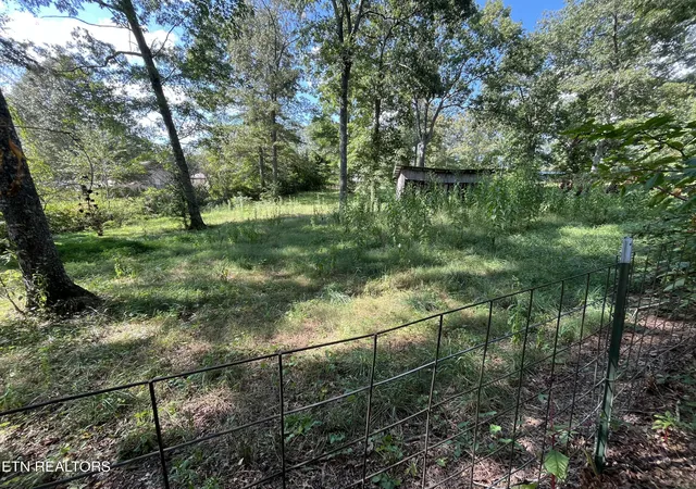 Photo 3 of Sale Pending at 365 Wallop Ln, Crossville, TN 38571 | MLS# 1354013 | Listing updated on 2026-09-10