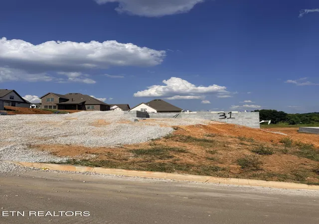 Photo 2 of Single family home for sale at 330 French Vineyard Ln, Knoxville, TN 37923 | MLS# 1354166 | Listing updated on 2026-09-03