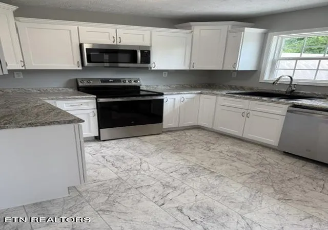 Photo 3 of Sale Pending at 115 Susack Ln, Wartburg, TN 37887 | MLS# 1353986 | Listing updated on 2026-09-16