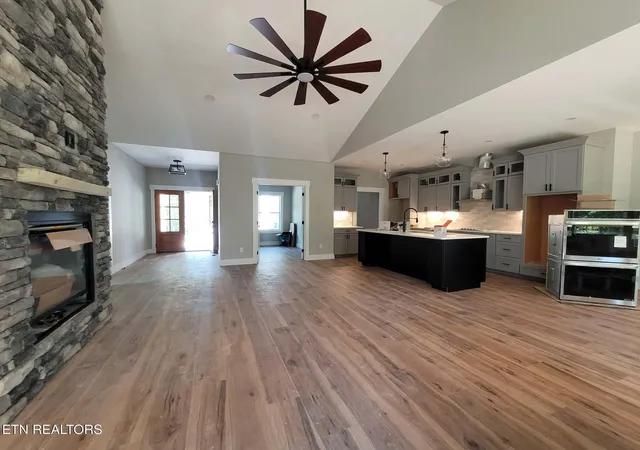 Photo 2 of Single family home for sale at 101 Odali Ln, Loudon, TN 37774 | MLS# 1354093 | Listing updated on 2026-09-18