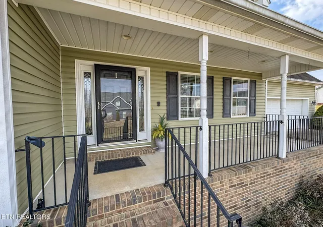 Photo 3 of Single family home for sale at 264 Brook Holw Dr, Cleveland, TN 37323 | MLS# 1353996 | Listing updated on 2026-09-15