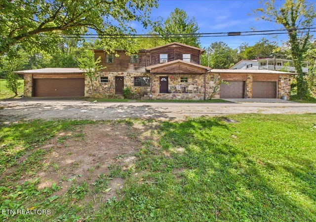 Single family home for sale at 1924 Fugate St, Tazewell, TN 37879 | MLS# 1354319