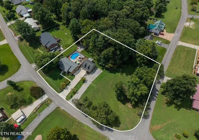Photo 3 of Single family home for sale at 3705 Bartlett Dr, Cookeville, TN 38506 | MLS# 1354014 | Listing updated on 2026-09-14