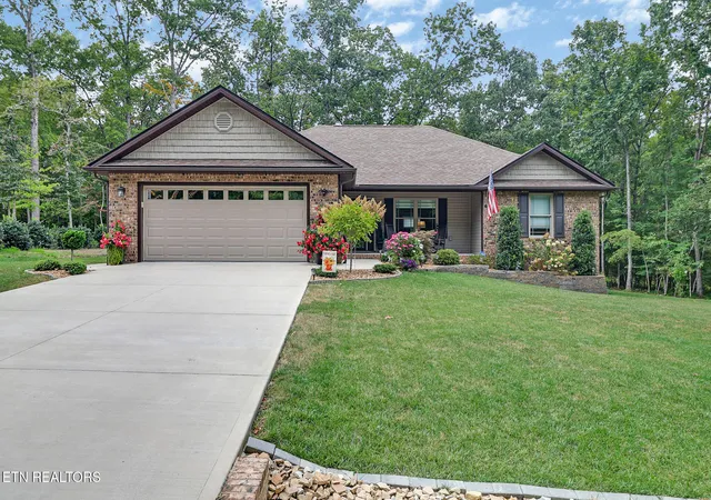 Photo 1 of Single family home for sale at 148 & 146 Beachwood Dr, Crossville, TN 38558 | MLS# 1354045 | Listing updated on 2026-09-02