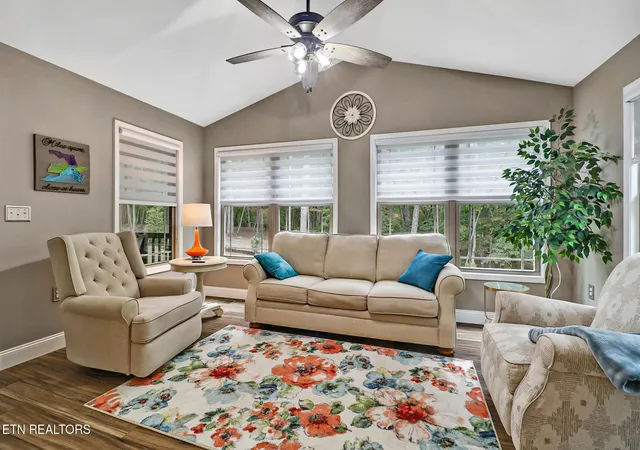Photo 2 of Single family home for sale at 148 & 146 Beachwood Dr, Crossville, TN 38558 | MLS# 1354045 | Listing updated on 2026-09-02