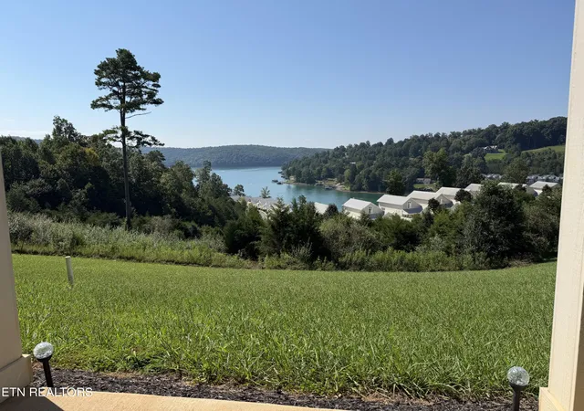 Photo 3 of Condo for sale at 134 E Harbor View Ln #B, La Follette, TN 37766 | MLS# 1354024 | Listing updated on 2026-09-12