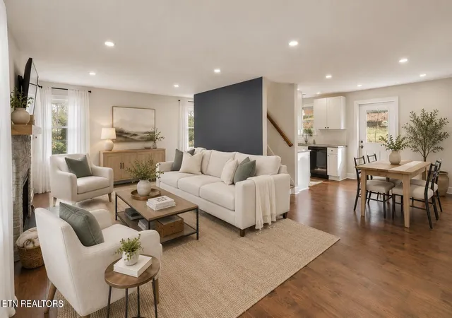 Photo 4 of Single family home for sale at 314 W Young High Pike, Knoxville, TN 37920 | MLS# 1354122 | Listing updated on 2026-09-02
