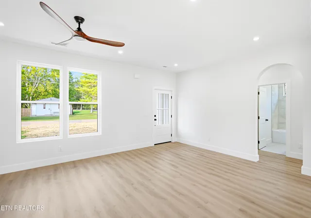 Photo 3 of Single family home for sale at 5324 Aubrey Ln #5324, Knoxville, TN 37912 | MLS# 1354073 | Listing updated on 2026-09-02