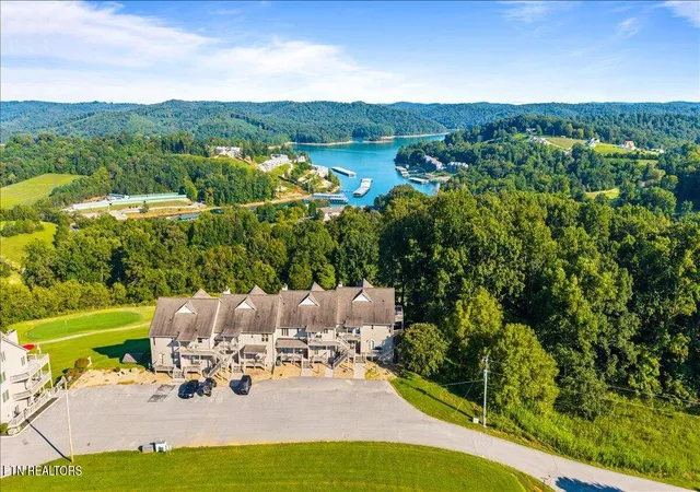 Photo 3 of Condo for sale at 470 Deerfield Landing #3, La Follette, TN 37766 | MLS# 1355018 | Listing updated on 2026-10-12