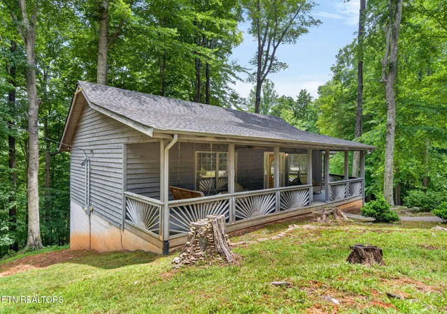 Photo 3 of Single family home for sale at 1110 Cherokee Rd, Byrdstown, TN 38549 | MLS# 1354048 | Listing updated on 2026-09-02