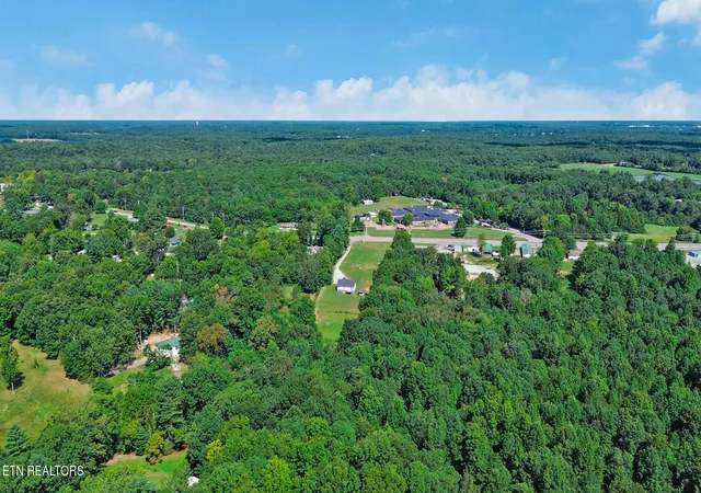 Photo 3 of Single family home for sale at 3639 Lantana Rd, Crossville, TN 38572 | MLS# 1354054 | Listing updated on 2026-09-02