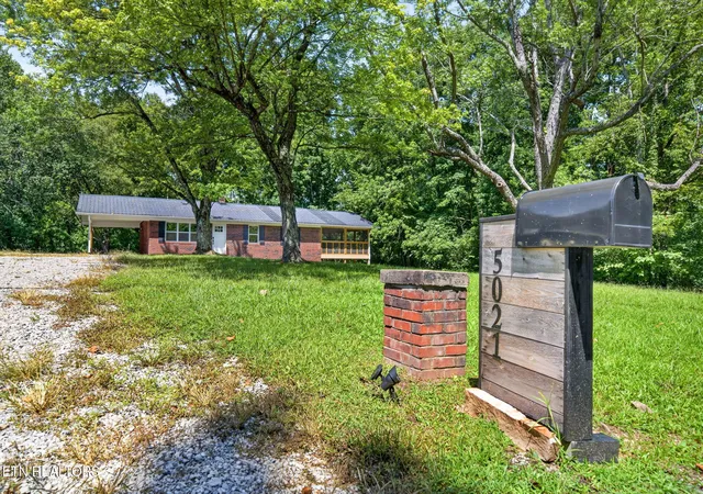 Photo 3 of Single family home for sale at 5021 Eagles Cvs Rd, Byrdstown, TN 38549 | MLS# 1354055 | Listing updated on 2026-09-02