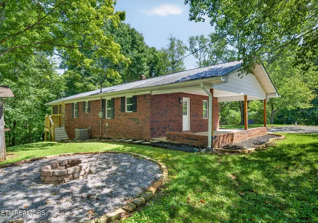 Photo 4 of Single family home for sale at 5021 Eagles Cvs Rd, Byrdstown, TN 38549 | MLS# 1354055 | Listing updated on 2026-09-02
