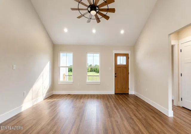 Photo 3 of Single family home for sale at 178 Hemlock Springs Dr, Helenwood, TN 37755 | MLS# 1354239 | Listing updated on 2026-09-03