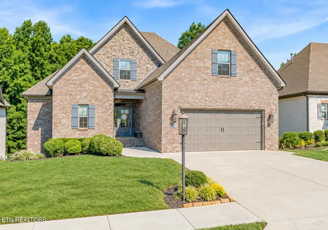 Photo 1 of Single family home for sale at 843 Valley Glen Blvd, Knoxville, TN 37922 | MLS# 1354104 | Listing updated on 2026-09-30